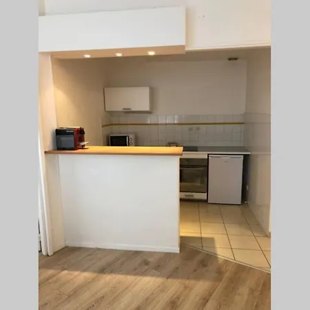 Joli 2 Pieces En Centre , Gare A 50 Metres