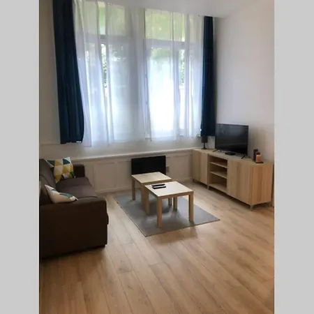 Joli 2 Pieces En Centre , Gare A 50 Metres Apartment *